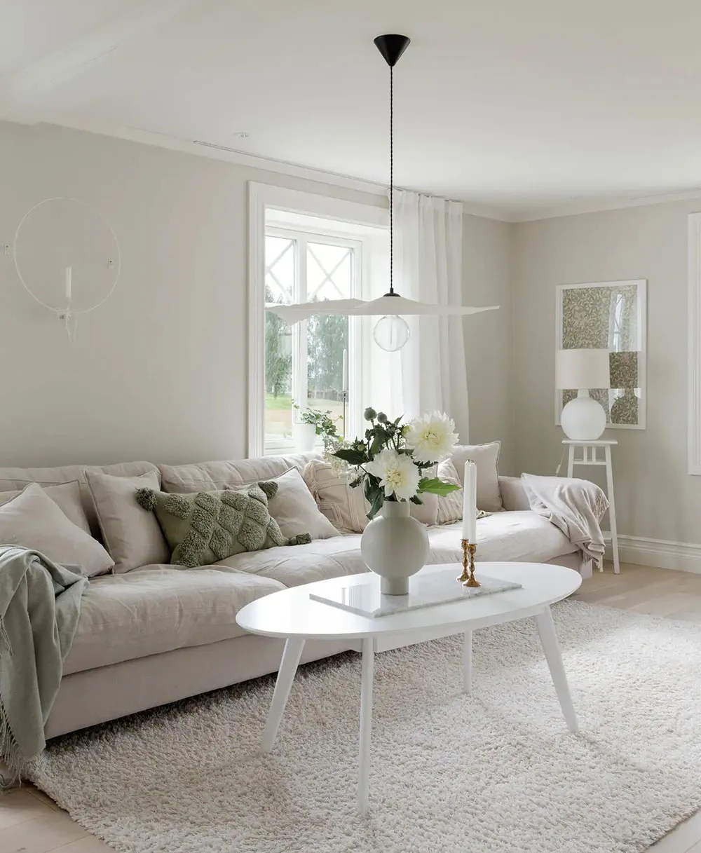 Amazing white cottage in Sweden where people live all year round - Gallery image 7