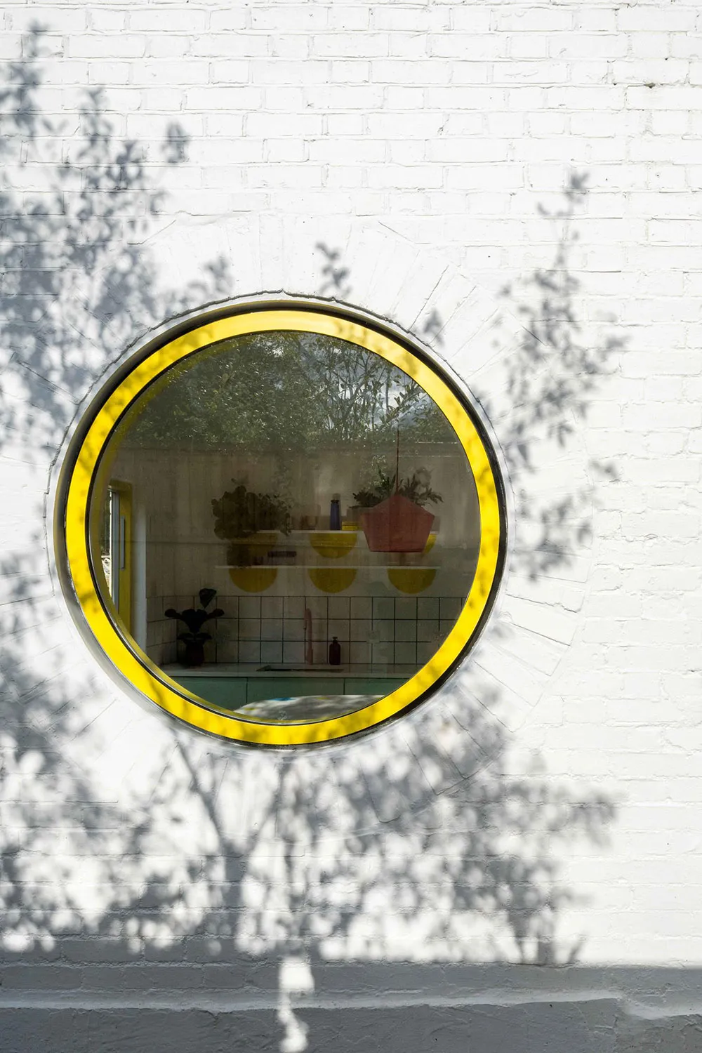 Kingdom of Pastel Tones in Interior Design of a Graphic Designer's Home in London - Gallery image 4