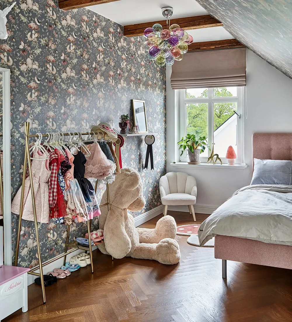 Designs d'intérieur élégants dans une ferme suédoise ancienne - Gallery image 11