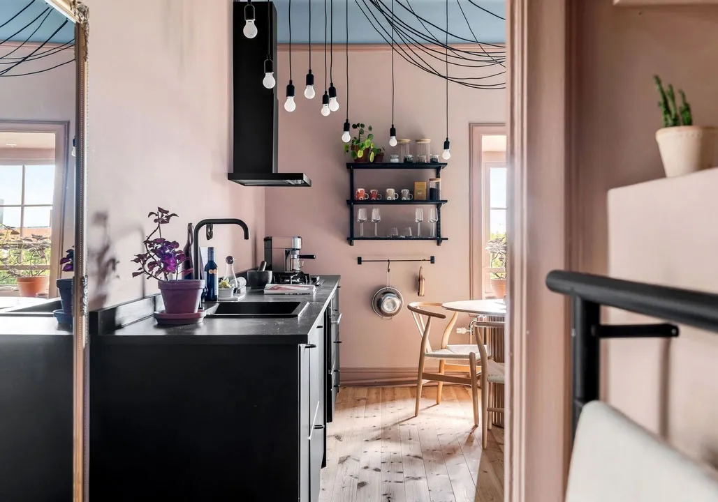 स्वीडन में स्थित एक असामान्य अपार्टमेंट के डिज़ाइन में दिलचस्प पेस्टल शेड
(“Interesting Pastel Tones in the Design of an Unusual Apartment in Sweden”) - Gallery image 6