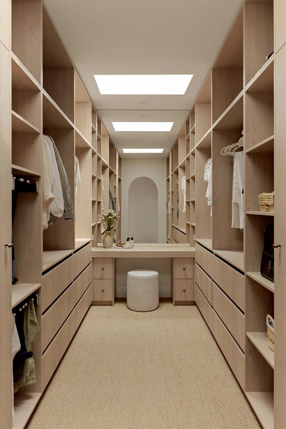 Interior that warms and relaxes: house in Sydney - Gallery image 11