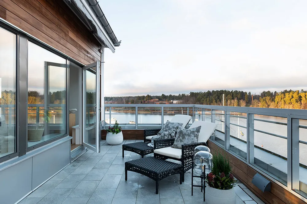 Spoglądając na morze z wysoka: penthouse na archipelagu w Stokholmie - Gallery image 24