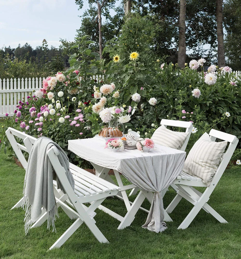 Amazing white cottage in Sweden where people live all year round - Gallery image 15