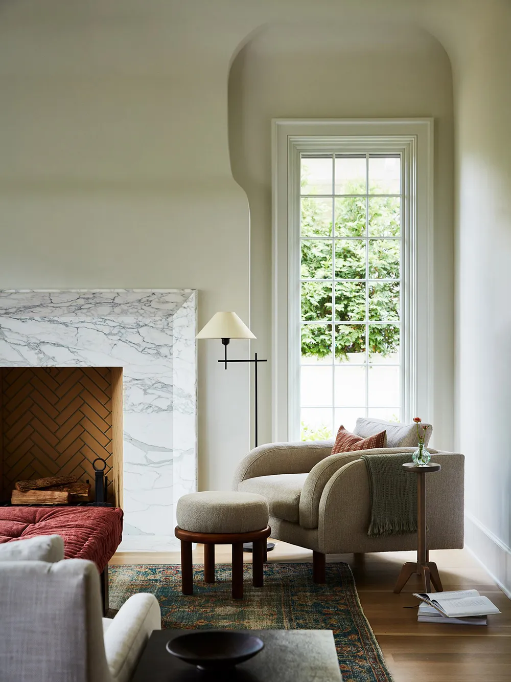 Design élégant et relaxant d'une maison en style Tudor - Gallery image 2