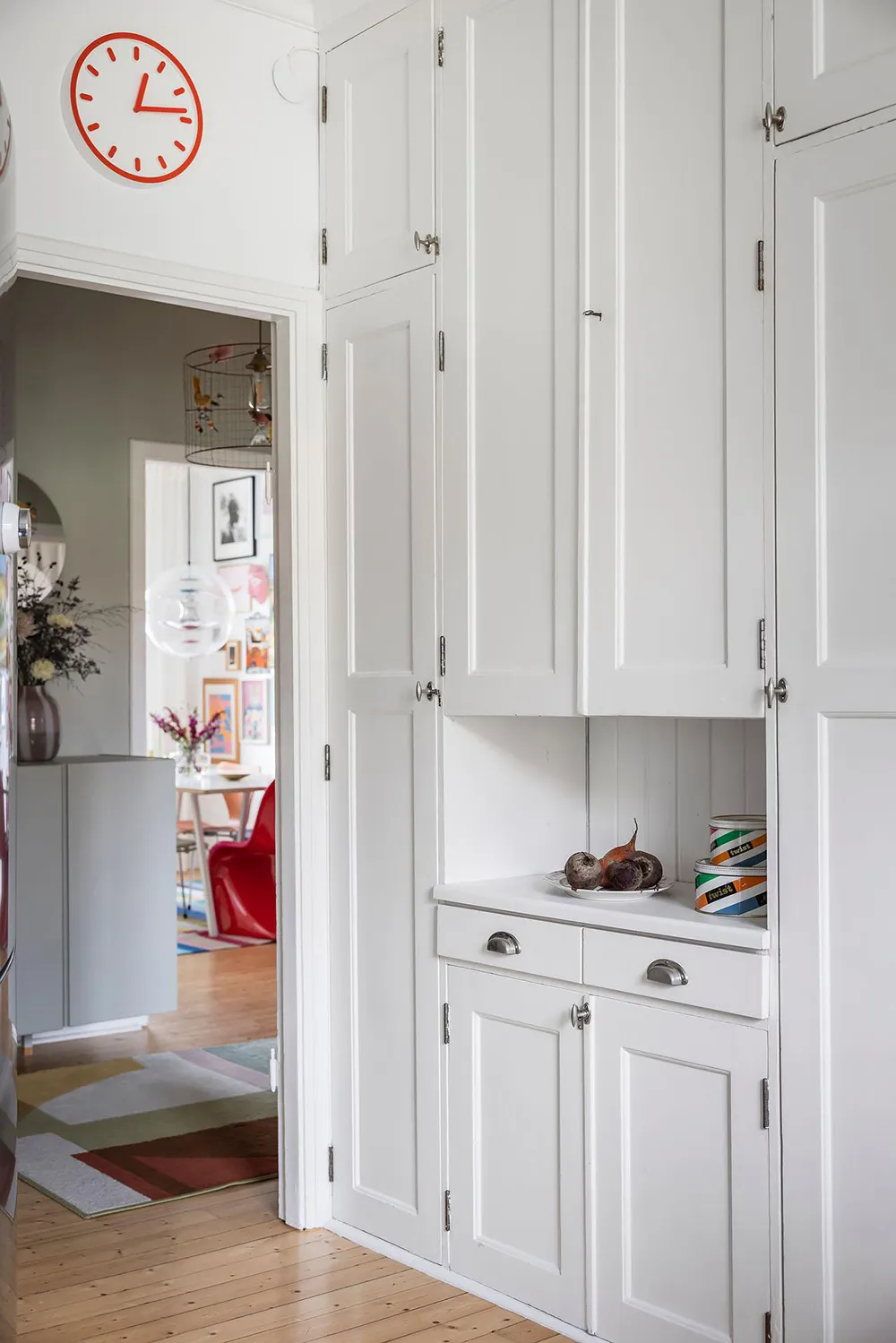 Bright two-story apartment with poster gallery in Gothenburg (83 m²) - Gallery image 19