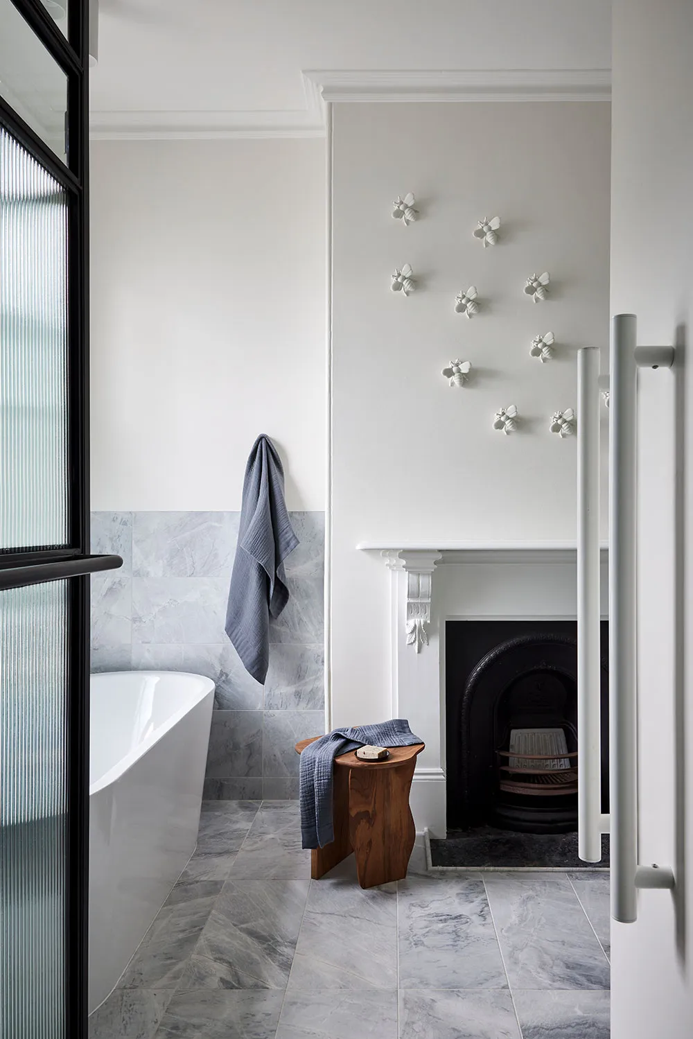 モダンでエレガント:シドニーにあるヴィクトリア朝様式の家の内装リフォーム - Gallery image 19