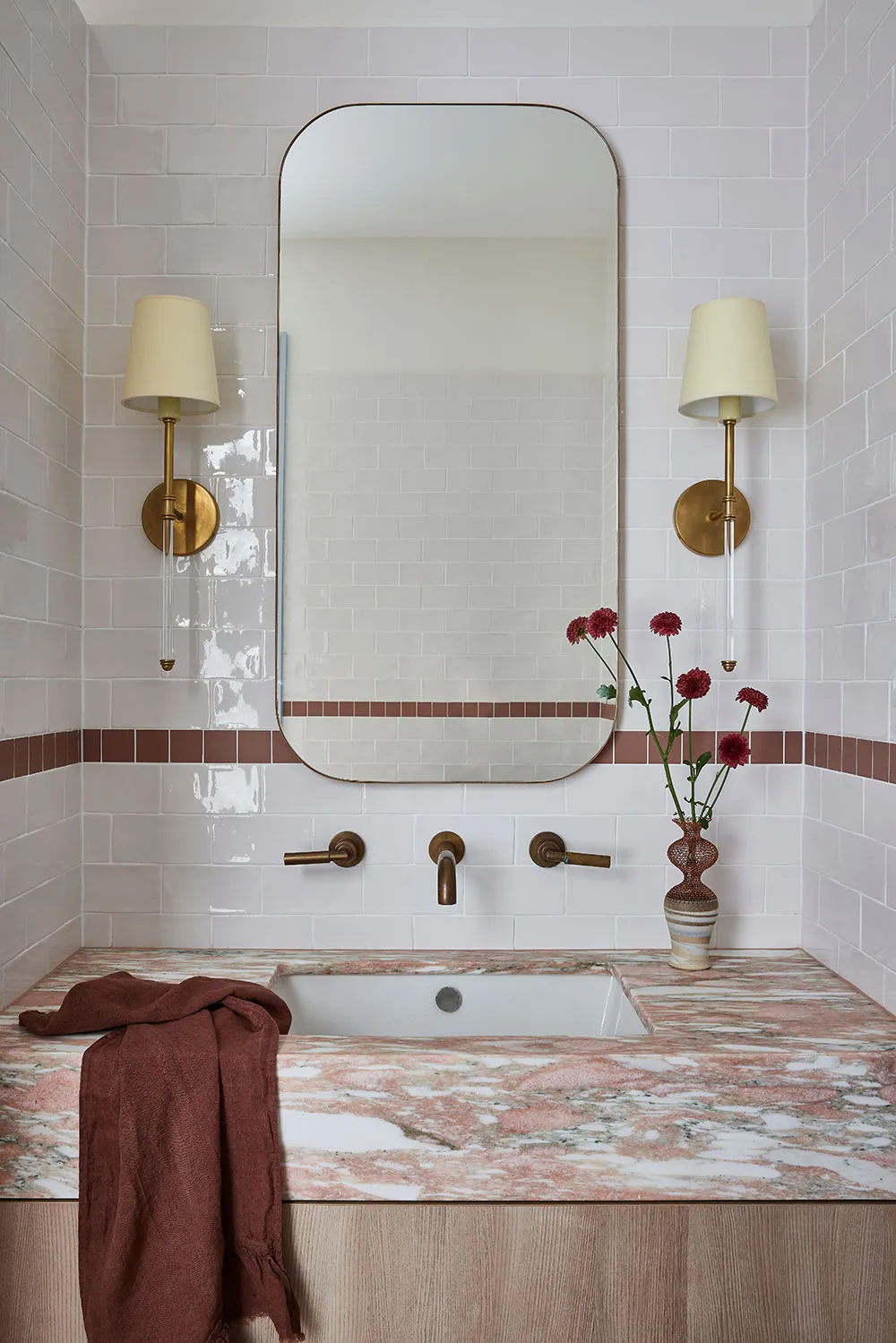 モダンでエレガント:シドニーにあるヴィクトリア朝様式の家の内装リフォーム - Gallery image 14