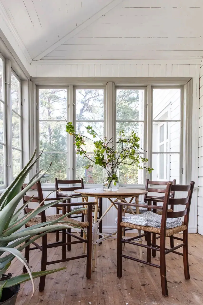 Анна с мужем построили коттедж в Швеции, который похож на 100-летний - Gallery image 10