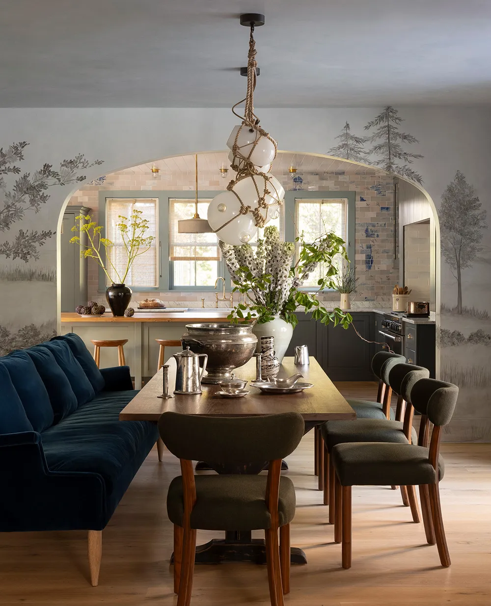 Motifs floraux dans chaque pièce : cottage confortable sur Long Island - Gallery image 5