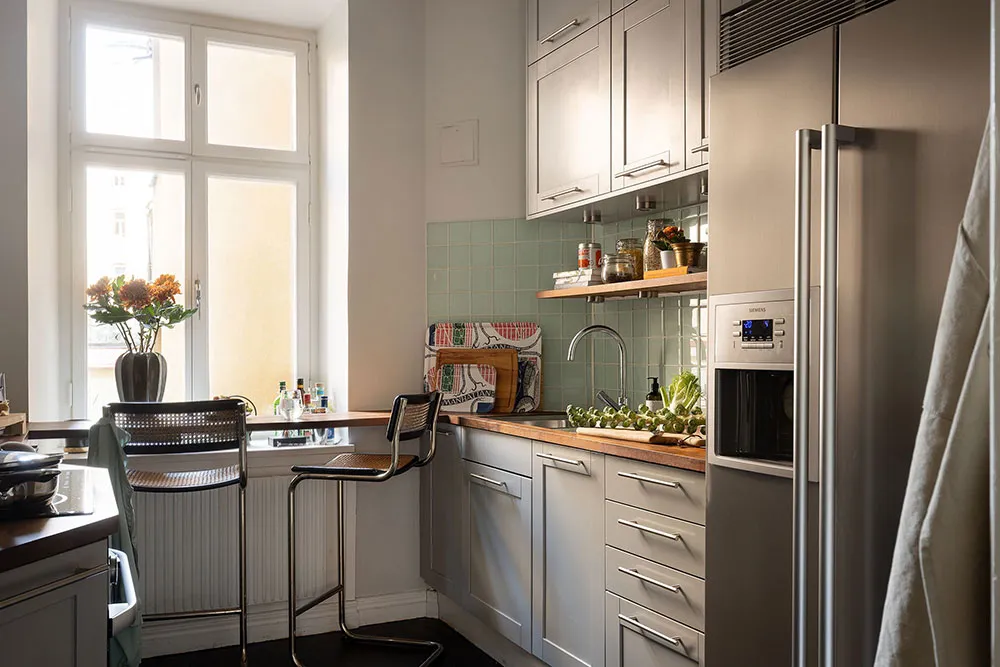 Schöne kleine Wohnung mit dunklem Boden in Stockholm (54 qm) - Gallery image 16