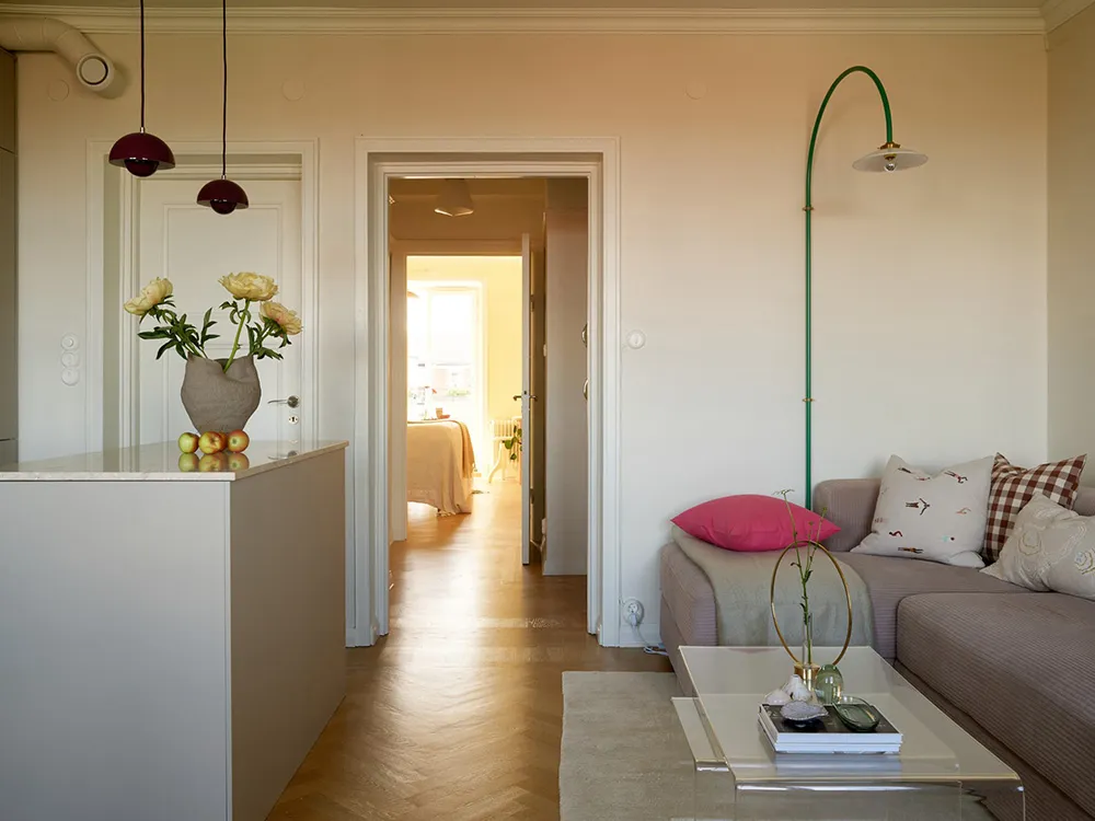 Appartement suédois avec chambres à coucher pastel et vues sur la baie (54 m²) - Gallery image 10