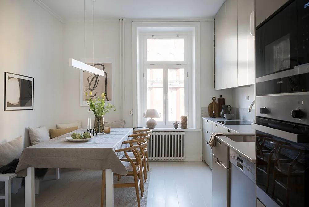 Просторные комнаты и спокойный элегантный дизайн: квартира в центре Стокгольма (108 кв. м) - Gallery image 13