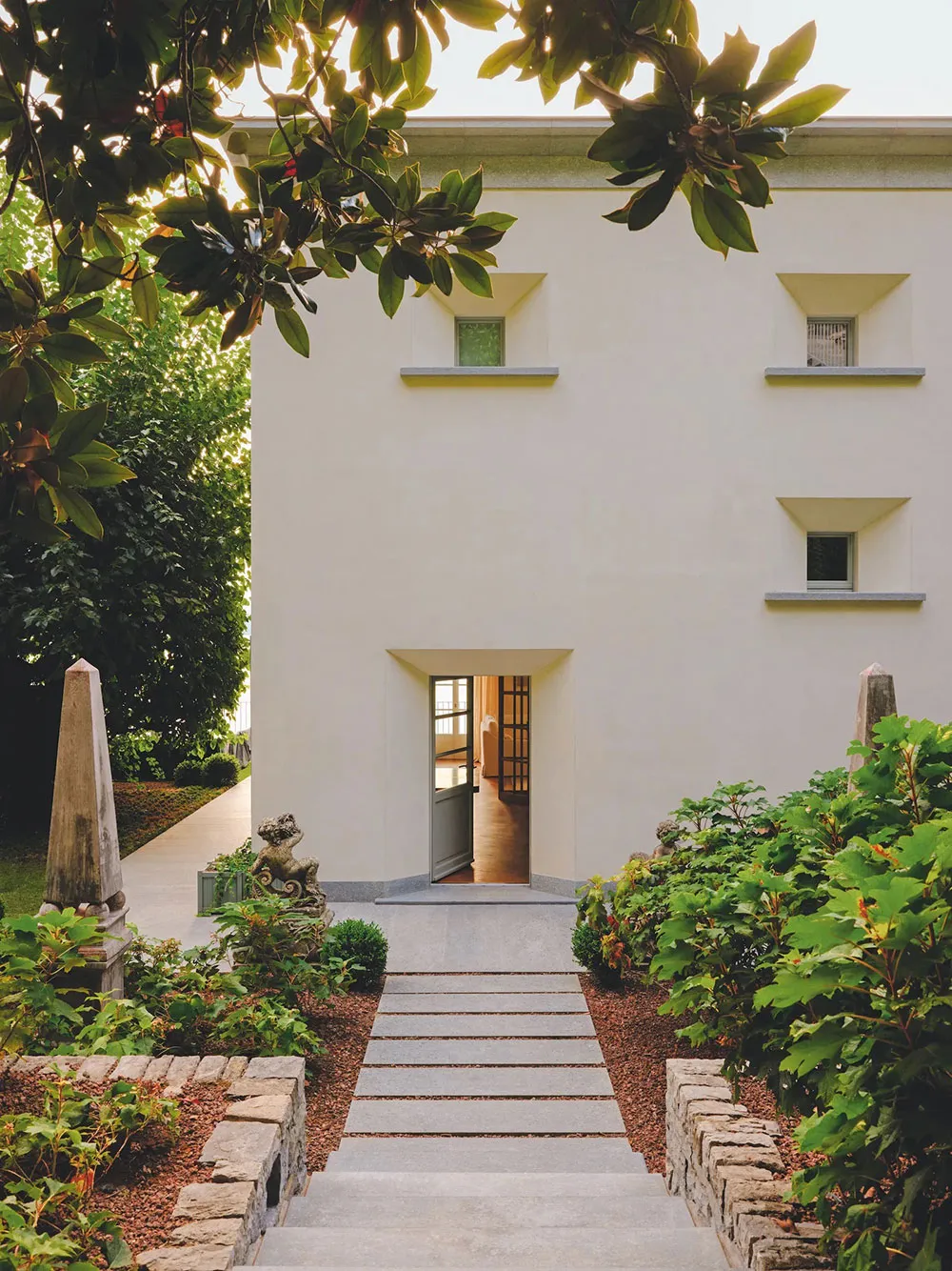 Une magnifique villa de la modeuse et designer Kyara Ferragni sur le lac Majeur - Gallery image 2