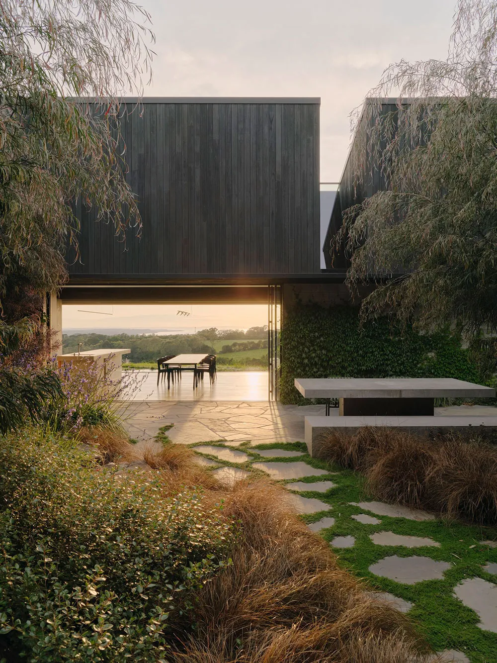 Сучасний будинок як доповнення до природи - Gallery image 9