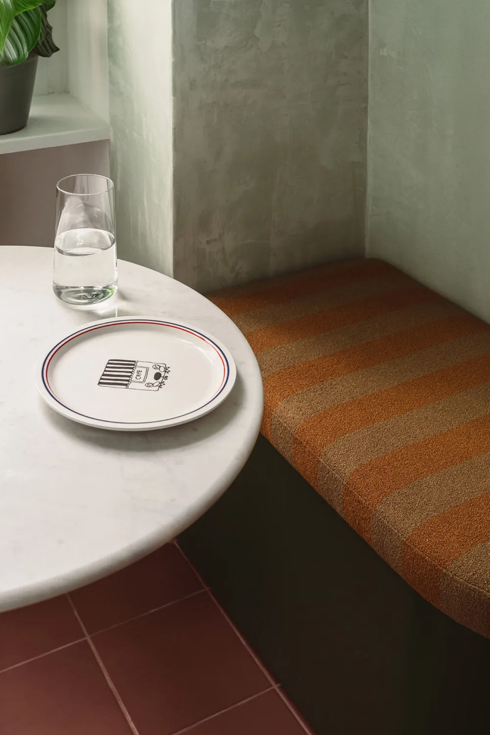 Viaje al tiempo: apartamento en un edificio antiguo en Berlín - Gallery image 8