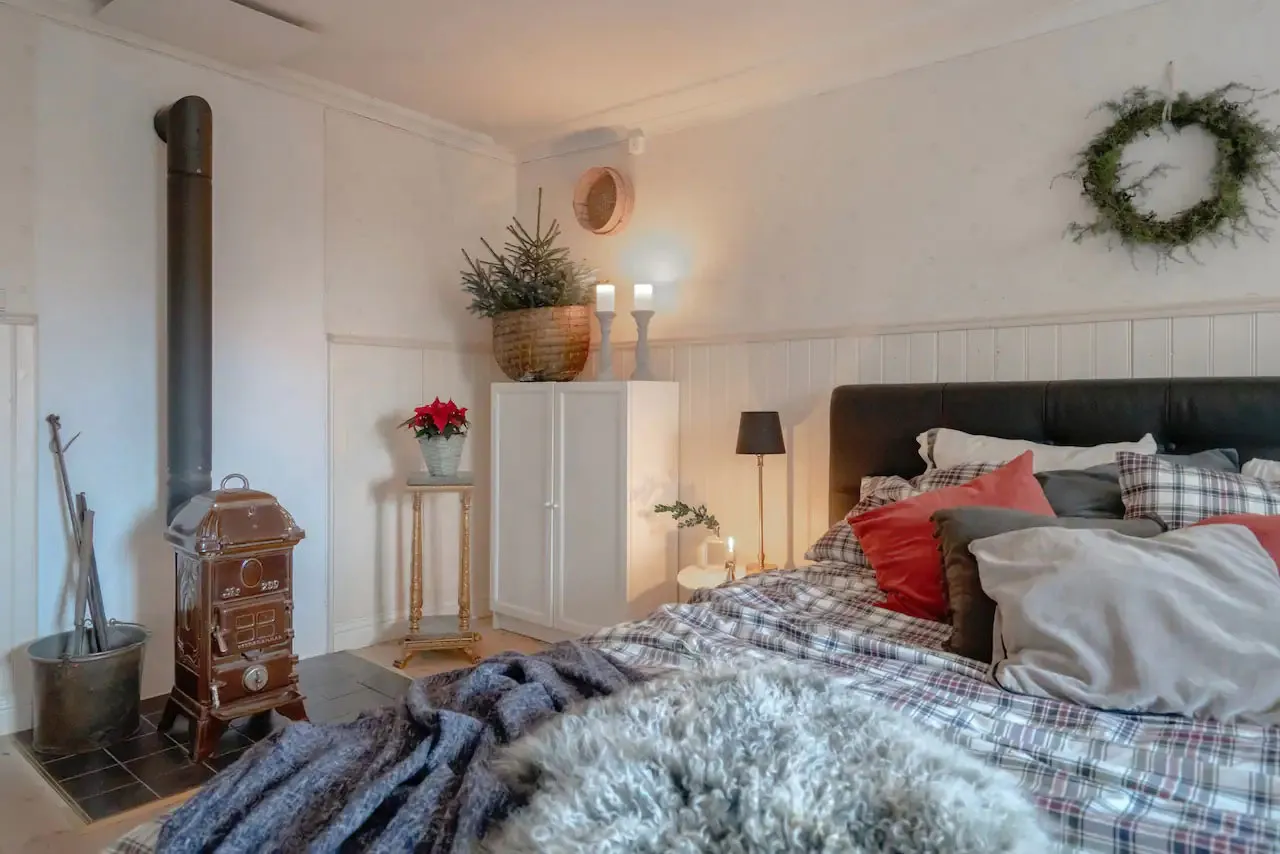 Alegre sencillez de una casa rural del siglo XVIII en Suecia - Gallery image 7