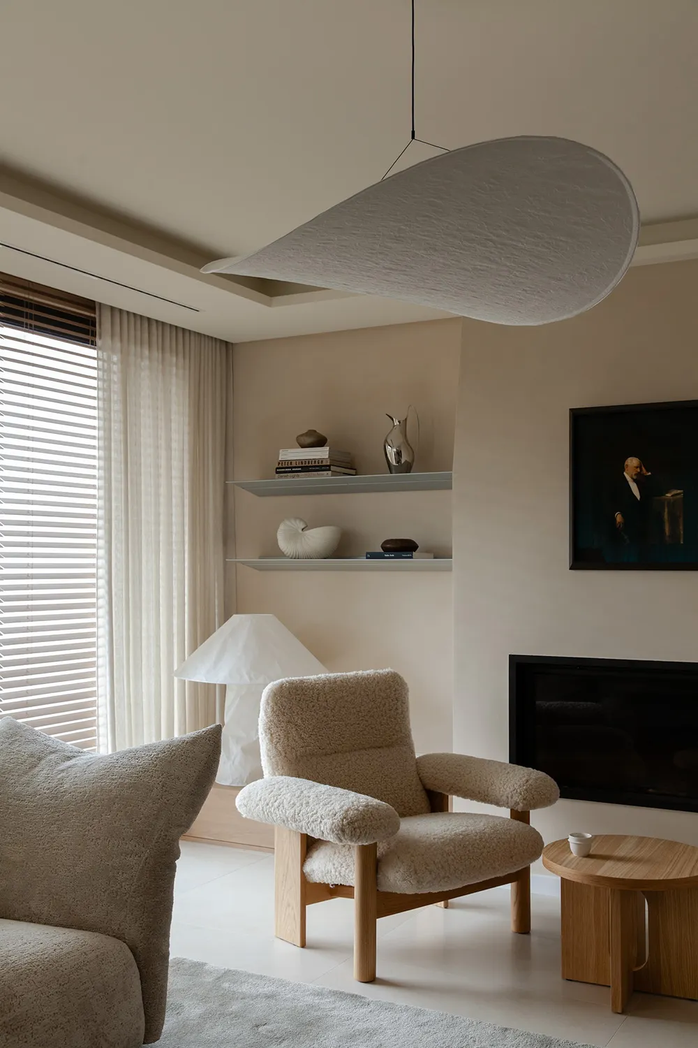 Weicher Minimalismus im Haus in Portugal - Gallery image 1