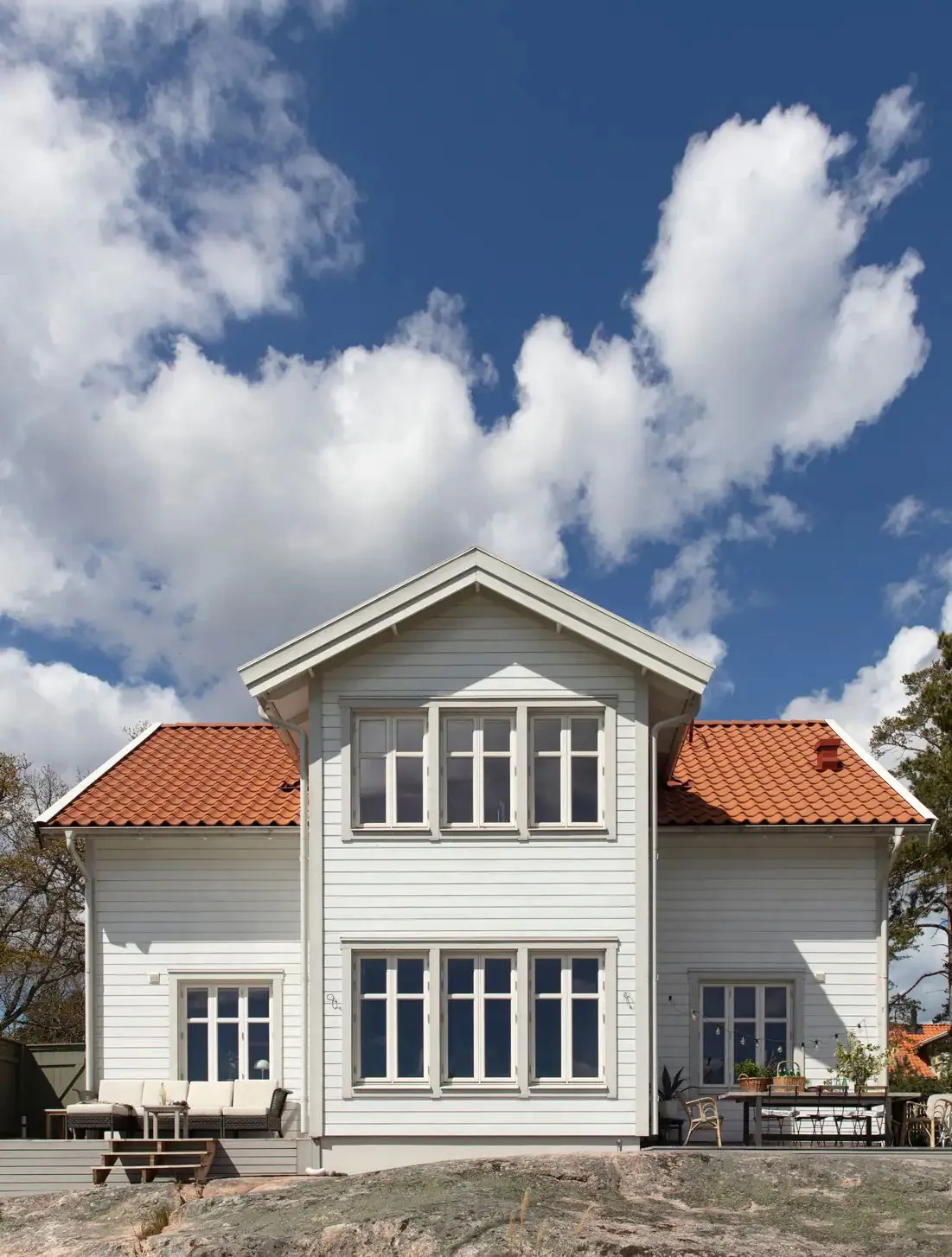 Анна с мужем построили коттедж в Швеции, который похож на 100-летний - Gallery image 2