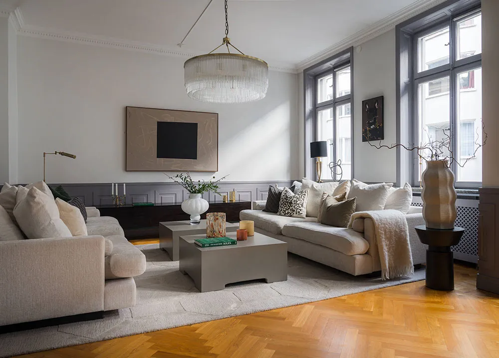 Planification ouverte et accents de couleur élégants : appartements à Stockholm - Gallery image 9