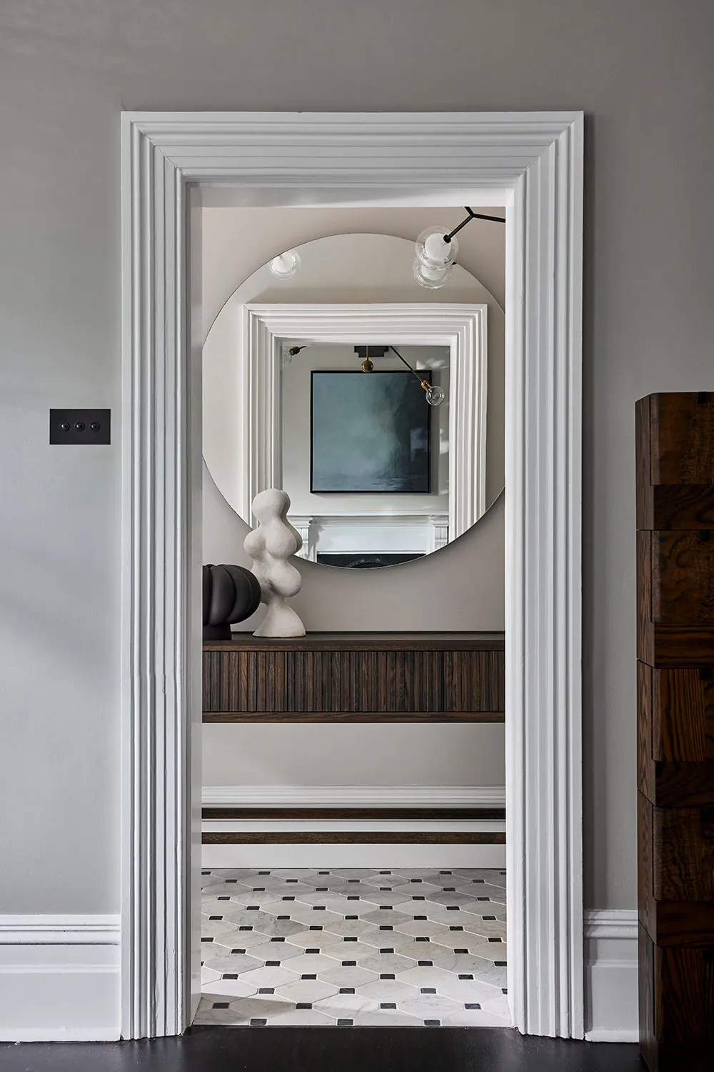 モダンでエレガント:シドニーにあるヴィクトリア朝様式の家の内装リフォーム - Gallery image 11