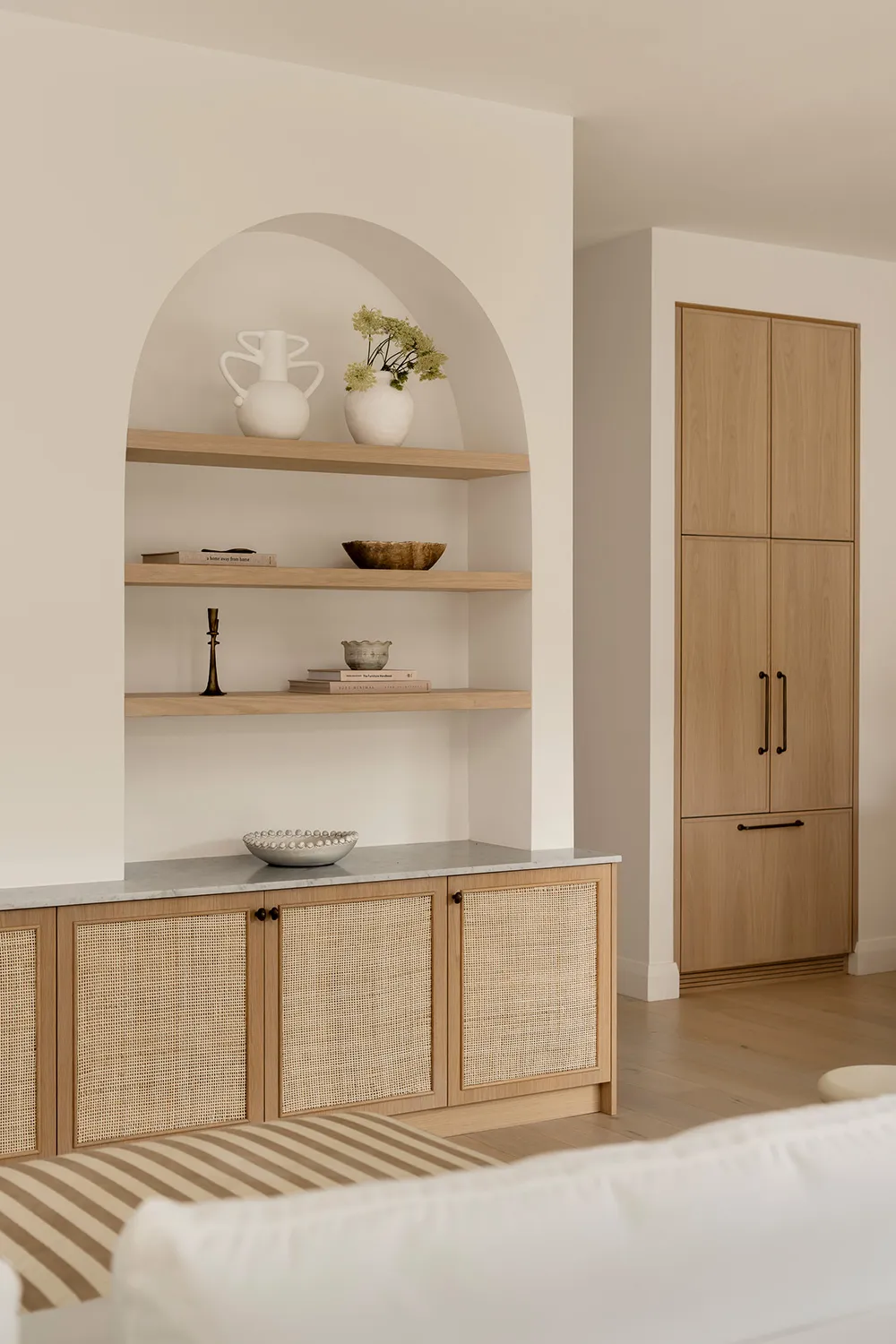 Interior that warms and relaxes: house in Sydney - Gallery image 8