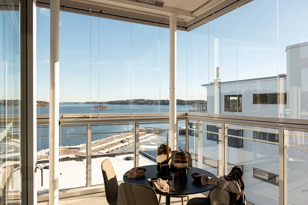 Spoglądając na morze z wysoka: penthouse na archipelagu w Stokholmie - Gallery image 18