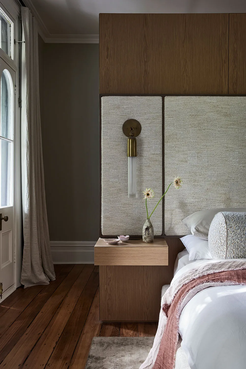 モダンでエレガント:シドニーにあるヴィクトリア朝様式の家の内装リフォーム - Gallery image 18