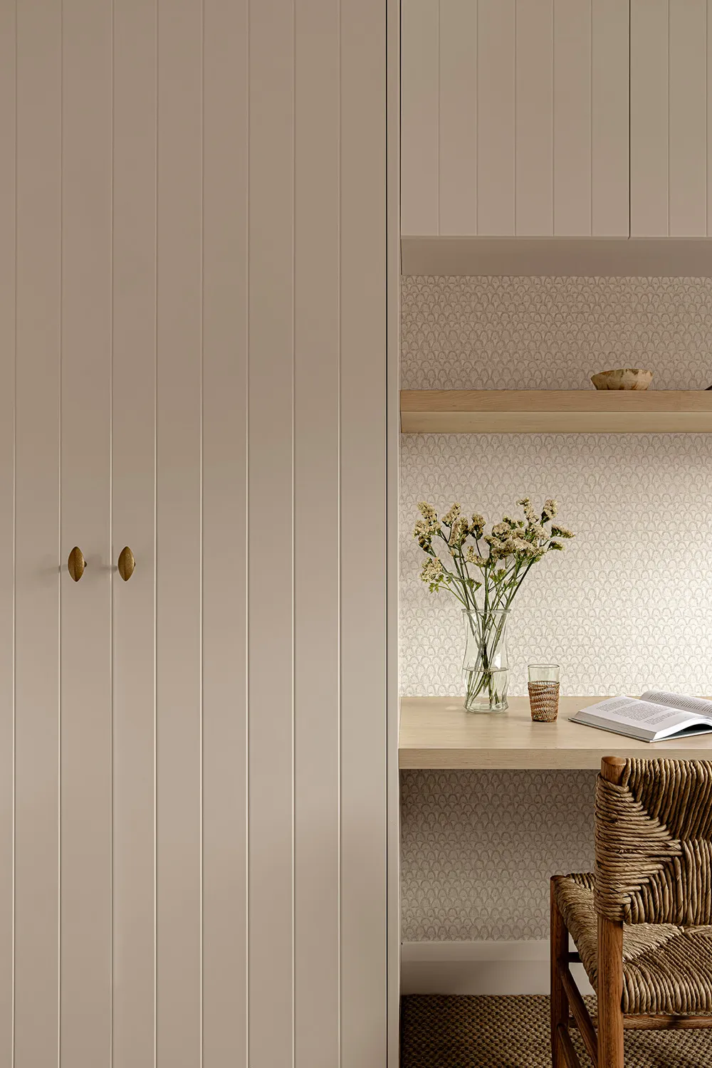 Interior that warms and relaxes: house in Sydney - Gallery image 21