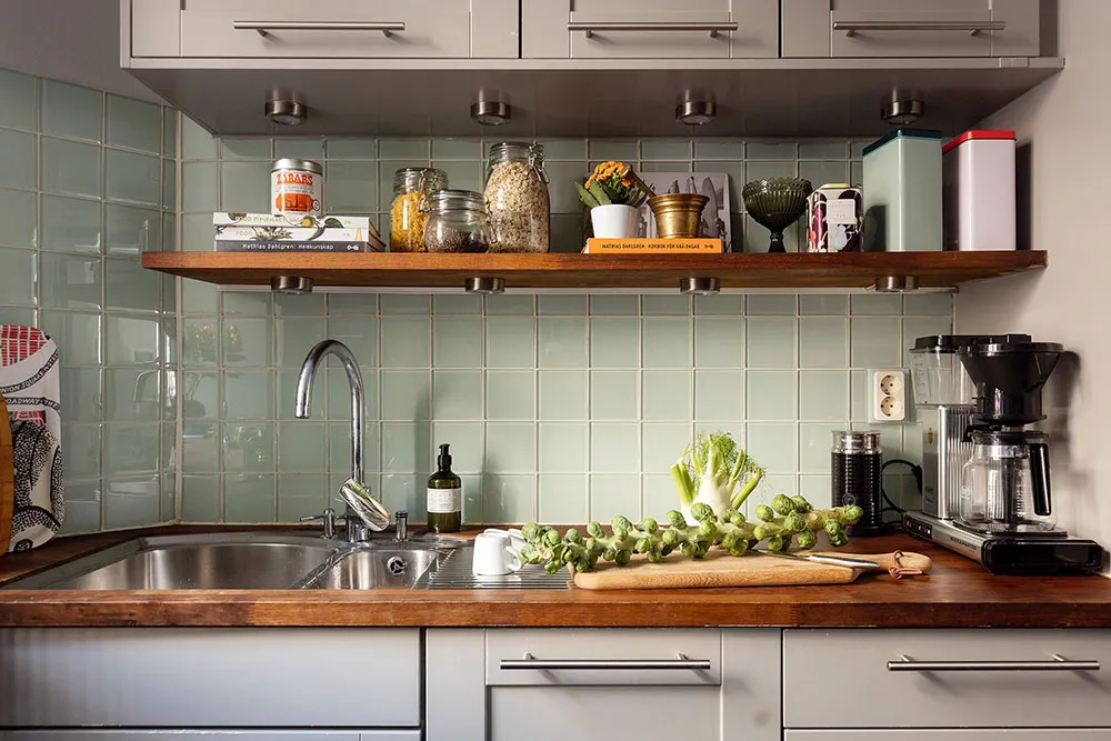 Schöne kleine Wohnung mit dunklem Boden in Stockholm (54 qm) - Gallery image 17