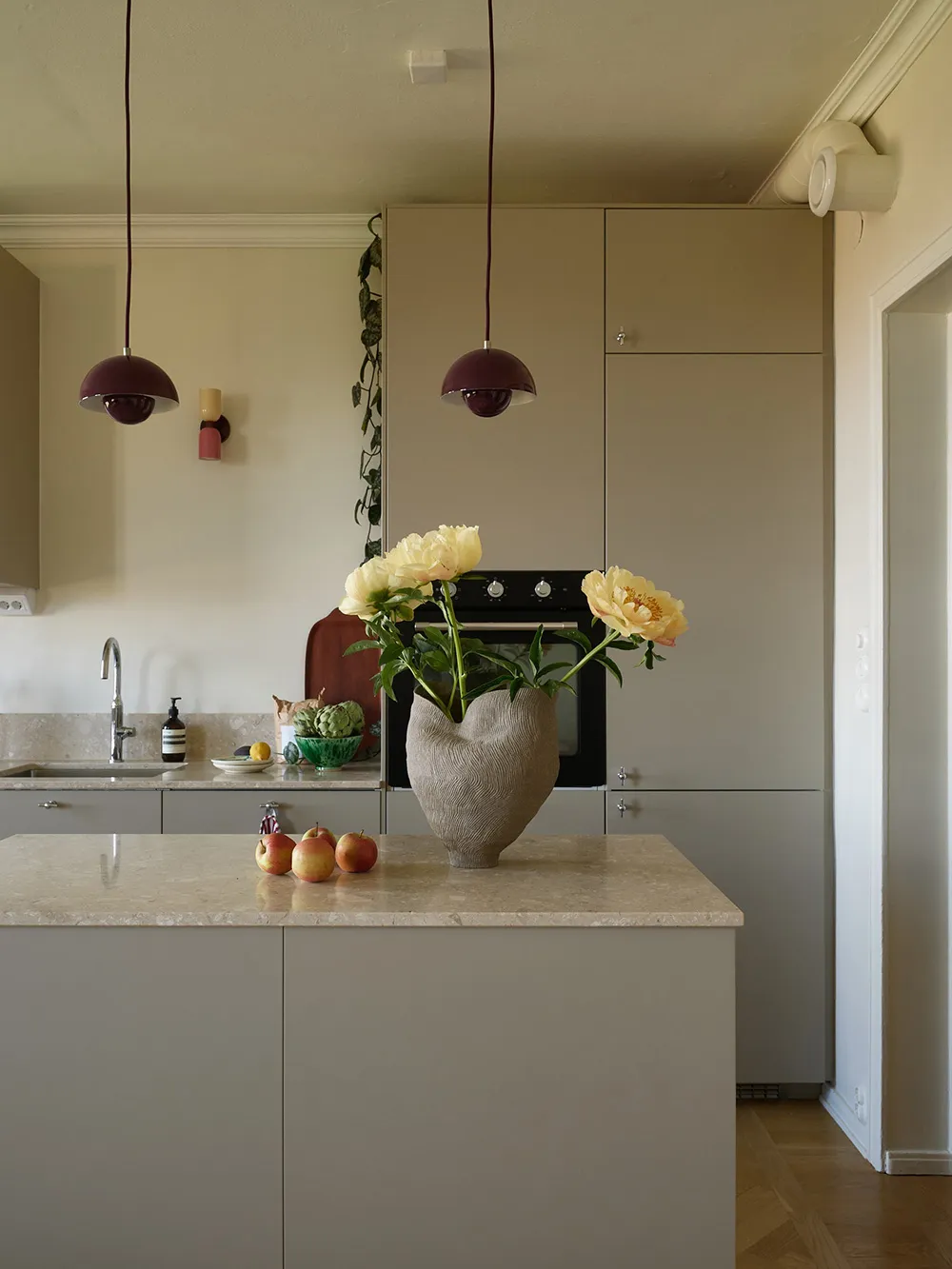 Appartement suédois avec chambres à coucher pastel et vues sur la baie (54 m²) - Gallery image 8