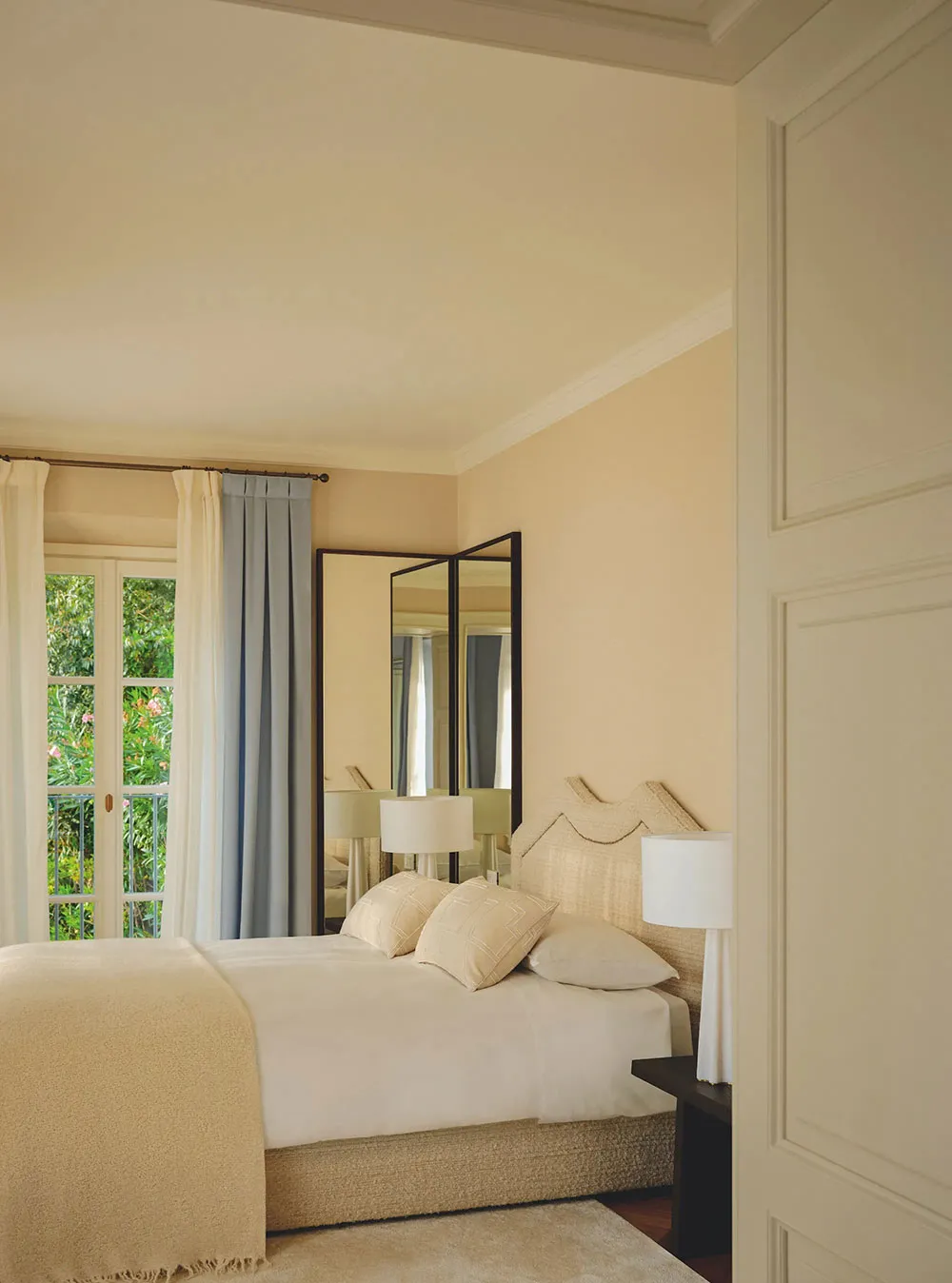 Une magnifique villa de la modeuse et designer Kyara Ferragni sur le lac Majeur - Gallery image 9