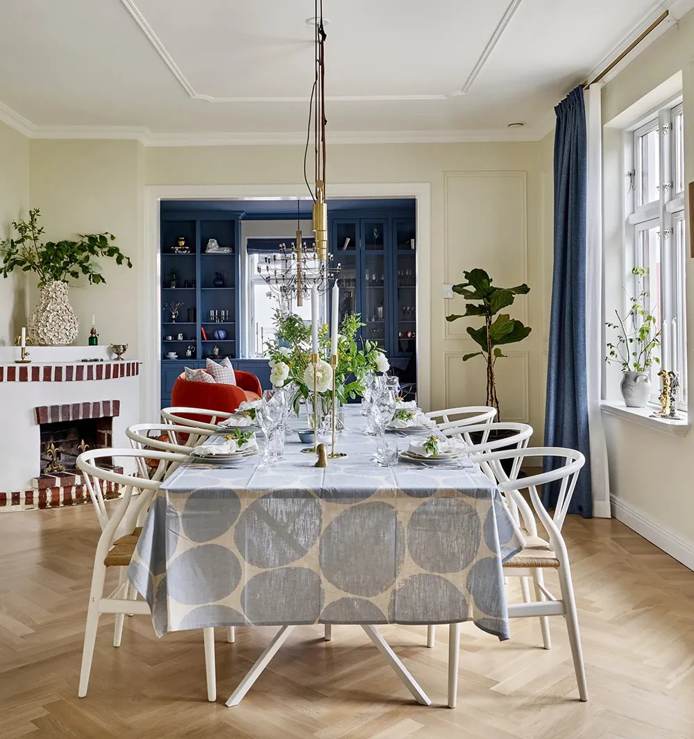 Designs d'intérieur élégants dans une ferme suédoise ancienne - Gallery image 5