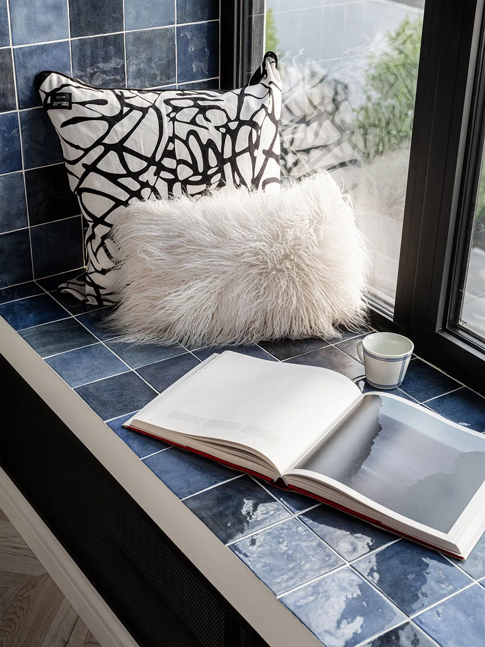 Originaler Design einer kleinen Mädchen-Wohnung mit Blick auf den Park in Moskau (44 qm) - Gallery image 4