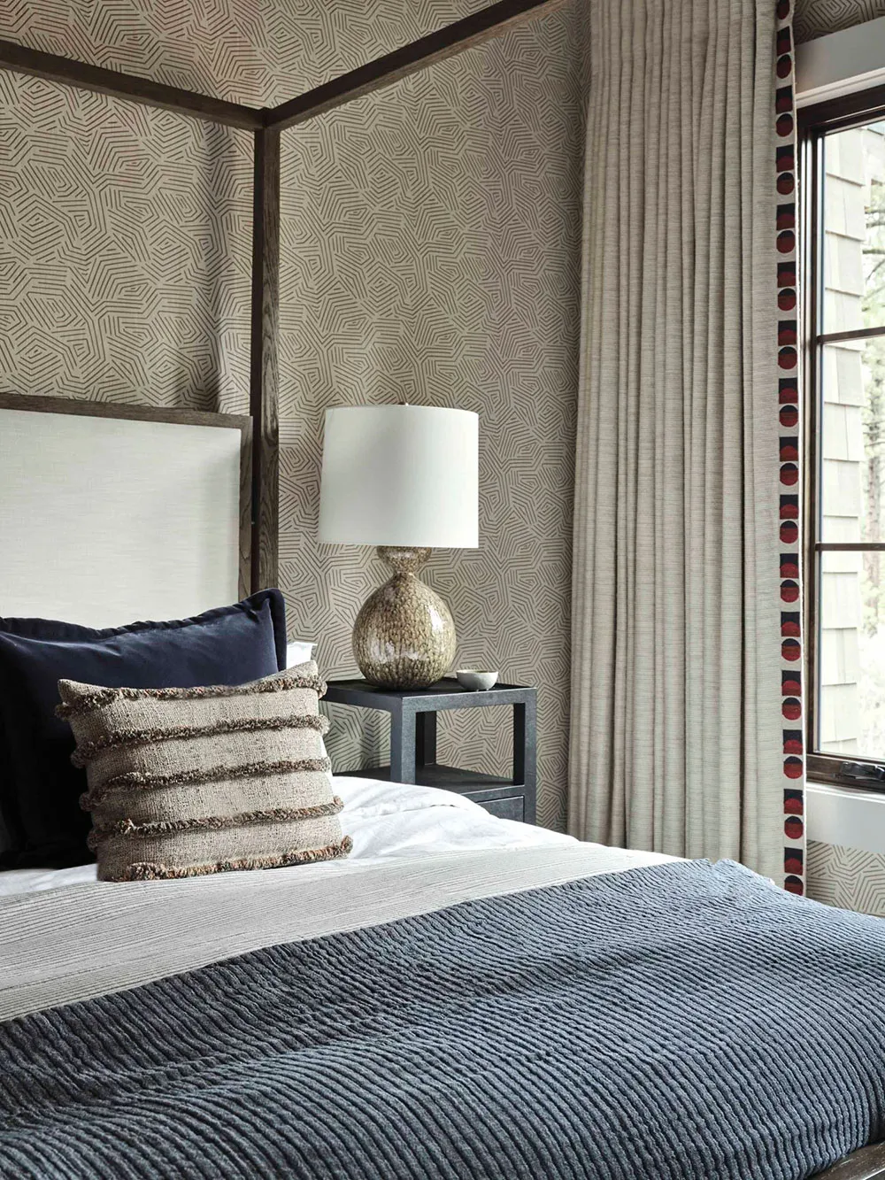 Wooden Cottage in the Forest by Lake Tahoe - Gallery image 14