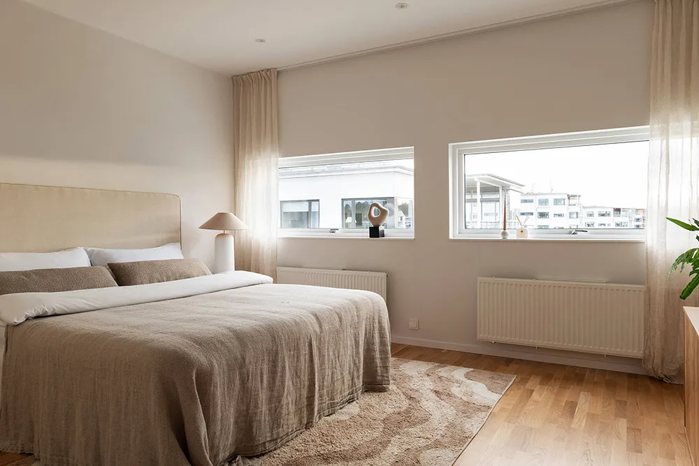 Spoglądając na morze z wysoka: penthouse na archipelagu w Stokholmie - Gallery image 20