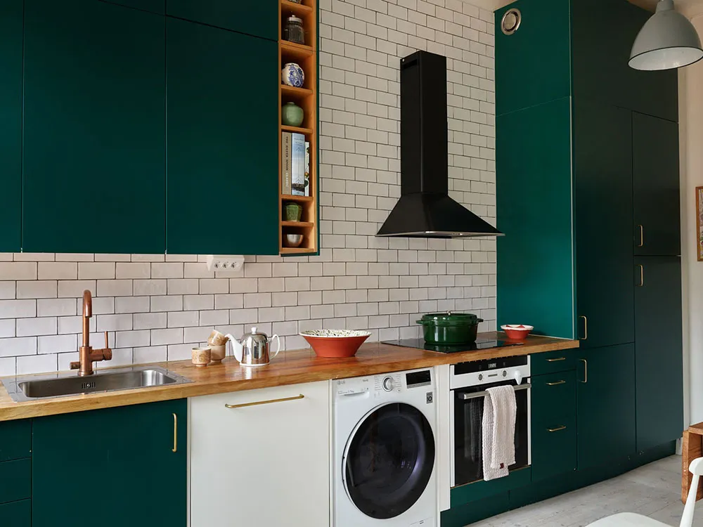 Красиві відтінки зеленого в дизайні затишної скандинавської квартири - Gallery image 8