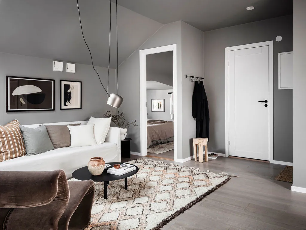 Pequeña suite de ático con tonos grises elegantes (35 m²) - Gallery image 16