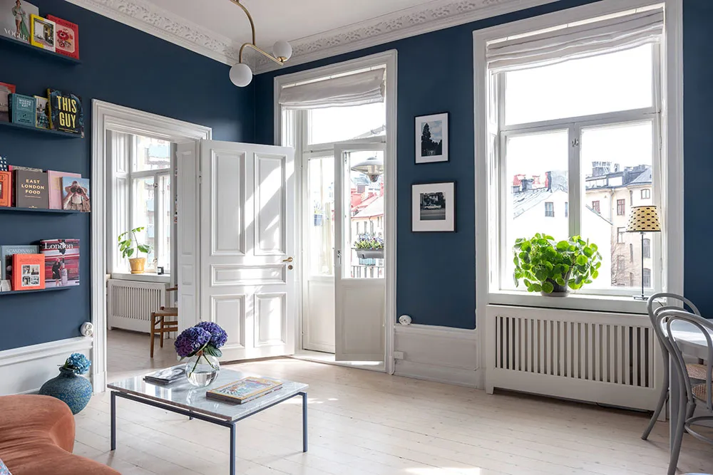 Blau- und hellgrüne Akzente: Fröhliche Wohnung in Stockholm (54 qm) - Gallery image 2