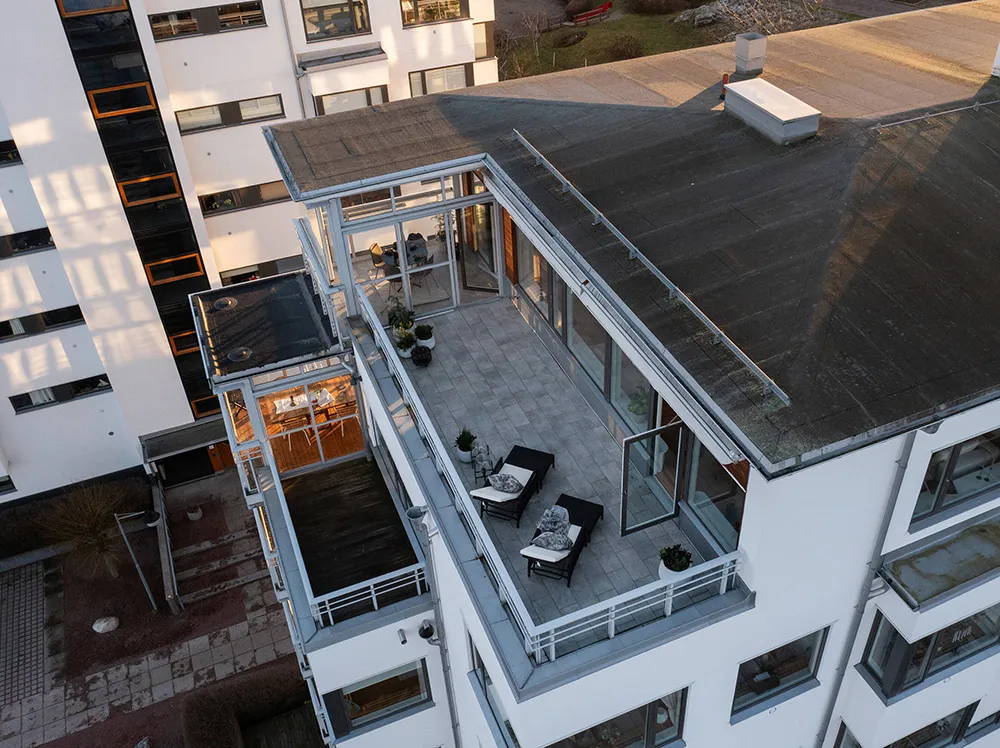 Spoglądając na morze z wysoka: penthouse na archipelagu w Stokholmie - Gallery image 25