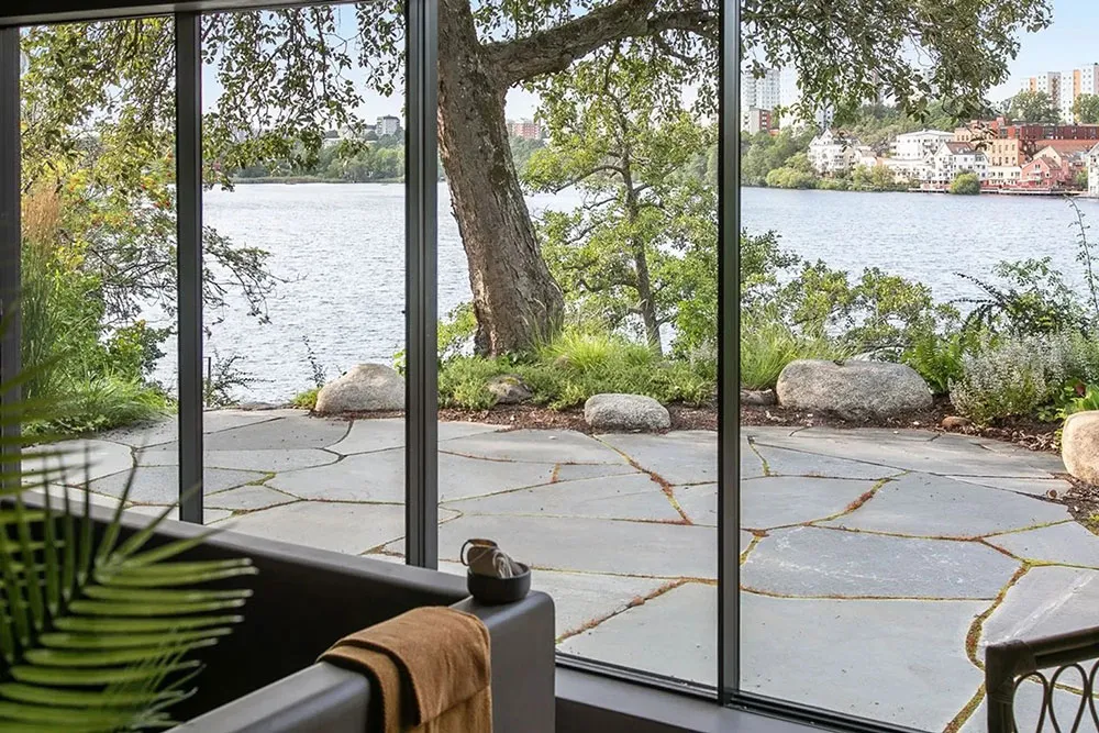 Rozkoszna nowoczesna willa u jeziora w Stokholmie - Gallery image 31