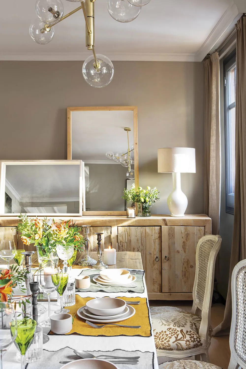 Mix aus moderner Möbel und vintage Dekor in einer gemütlichen Wohnung in Barcelona - Gallery image 7