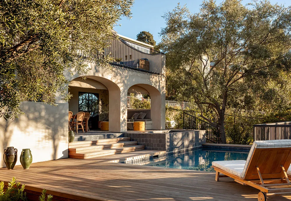 Много дерева и интересные принты: яркий интерьер красивого дома в стиле Тюдор - Gallery image 22