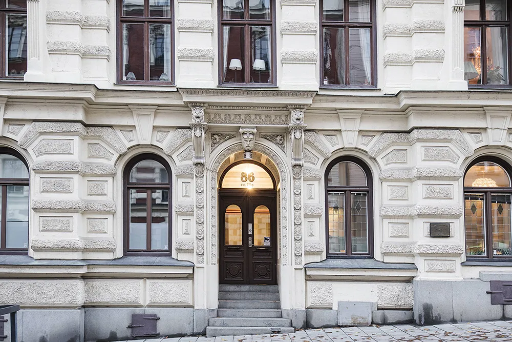 Смілива сучасна класика в Стокгольмі - Gallery image 36