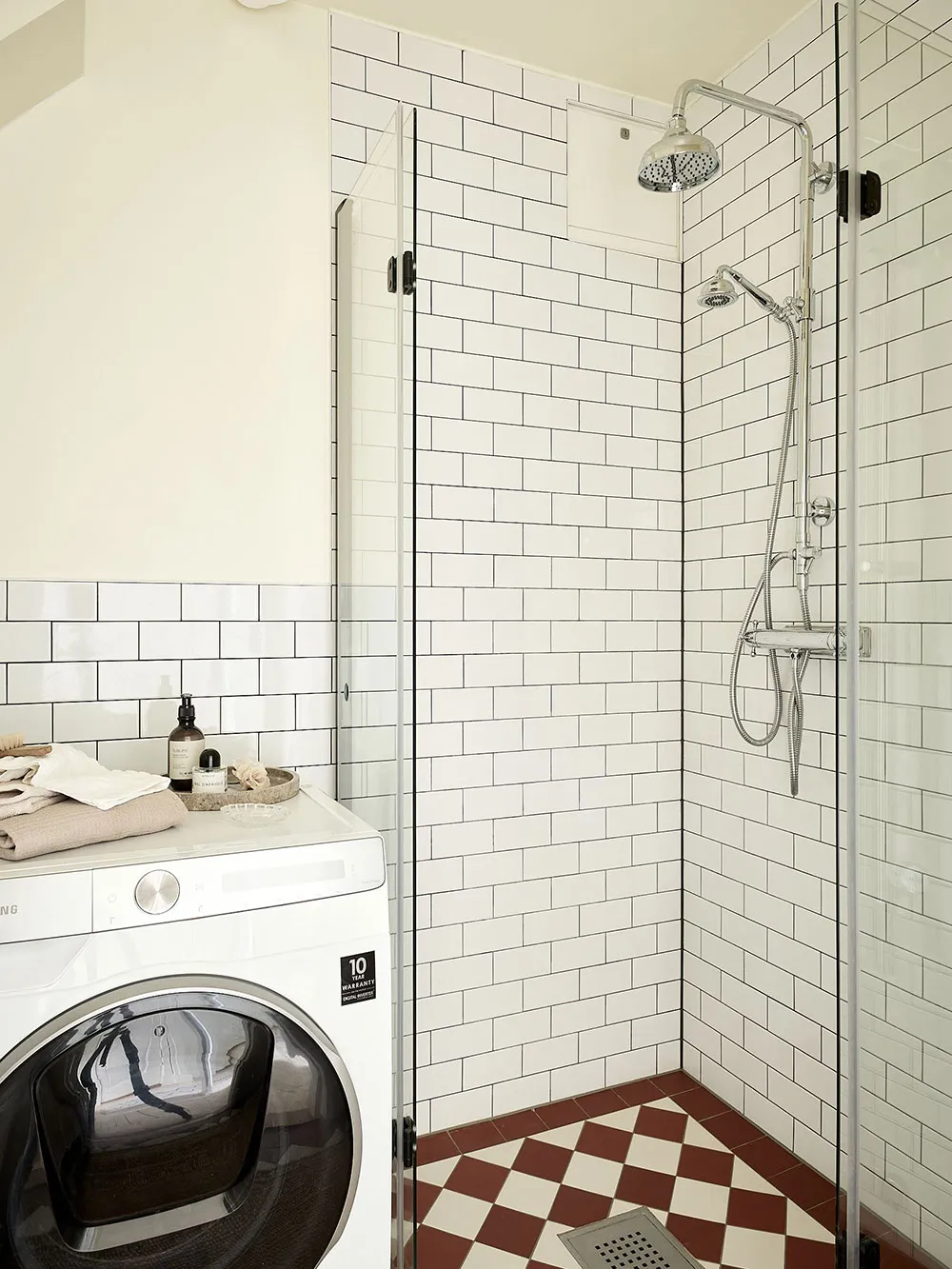 Светлая скандинавская квартира с эффектной мансардой (69 кв. м) - Gallery image 21