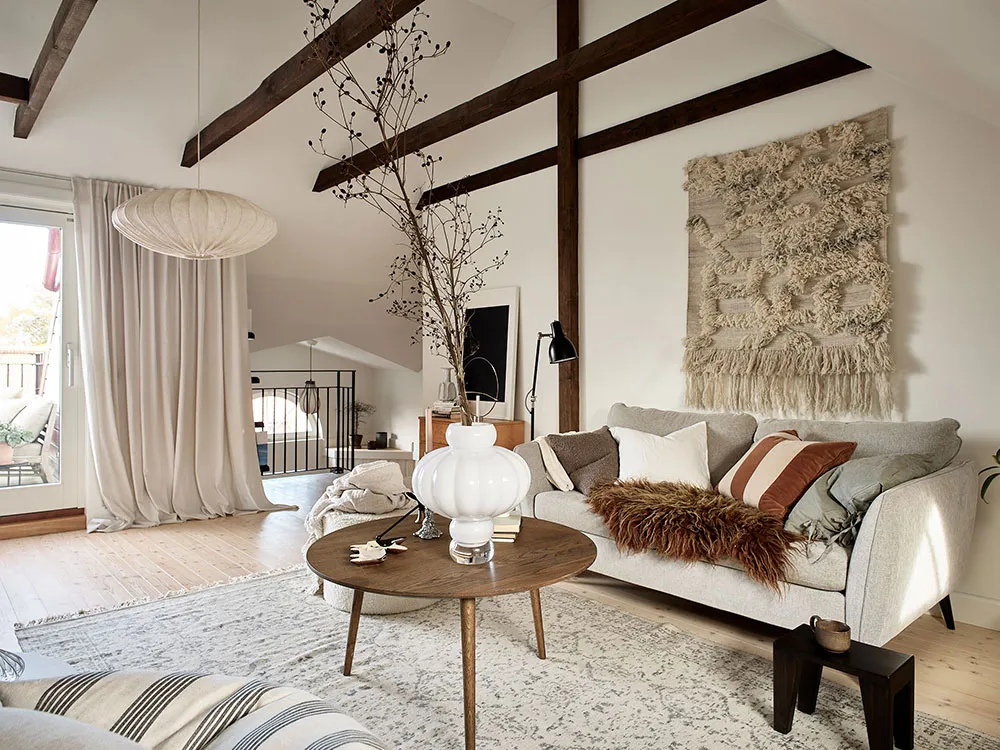 Светлая скандинавская квартира с эффектной мансардой (69 кв. м) - Gallery image 2