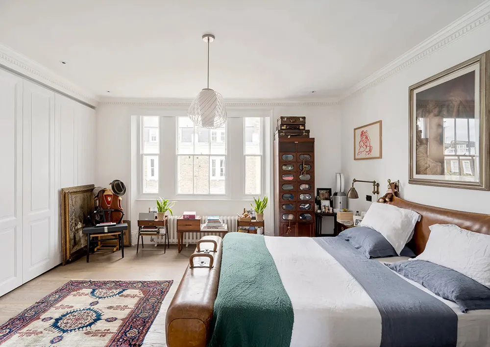 Белая квартира в Лондоне с декором, неподвластном времени - Gallery image 12