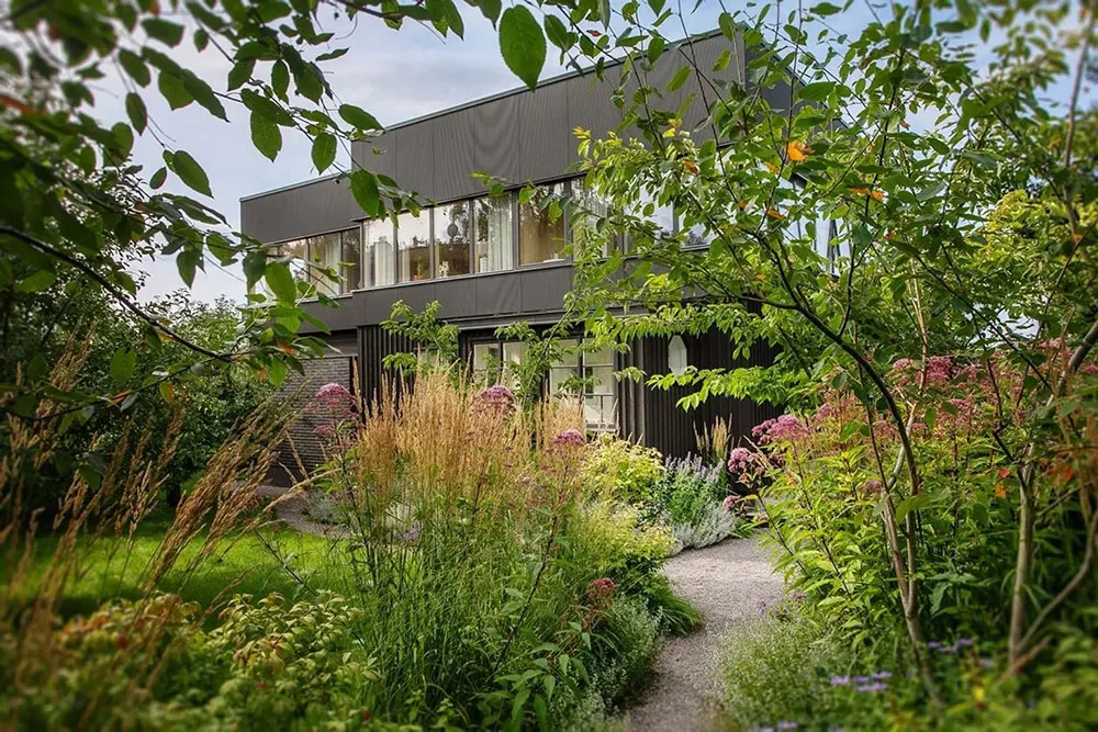 Rozkoszna nowoczesna willa u jeziora w Stokholmie - Gallery image 3