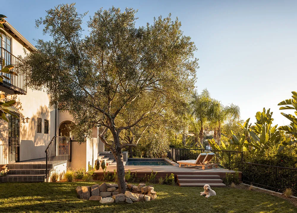 Много дерева и интересные принты: яркий интерьер красивого дома в стиле Тюдор - Gallery image 20