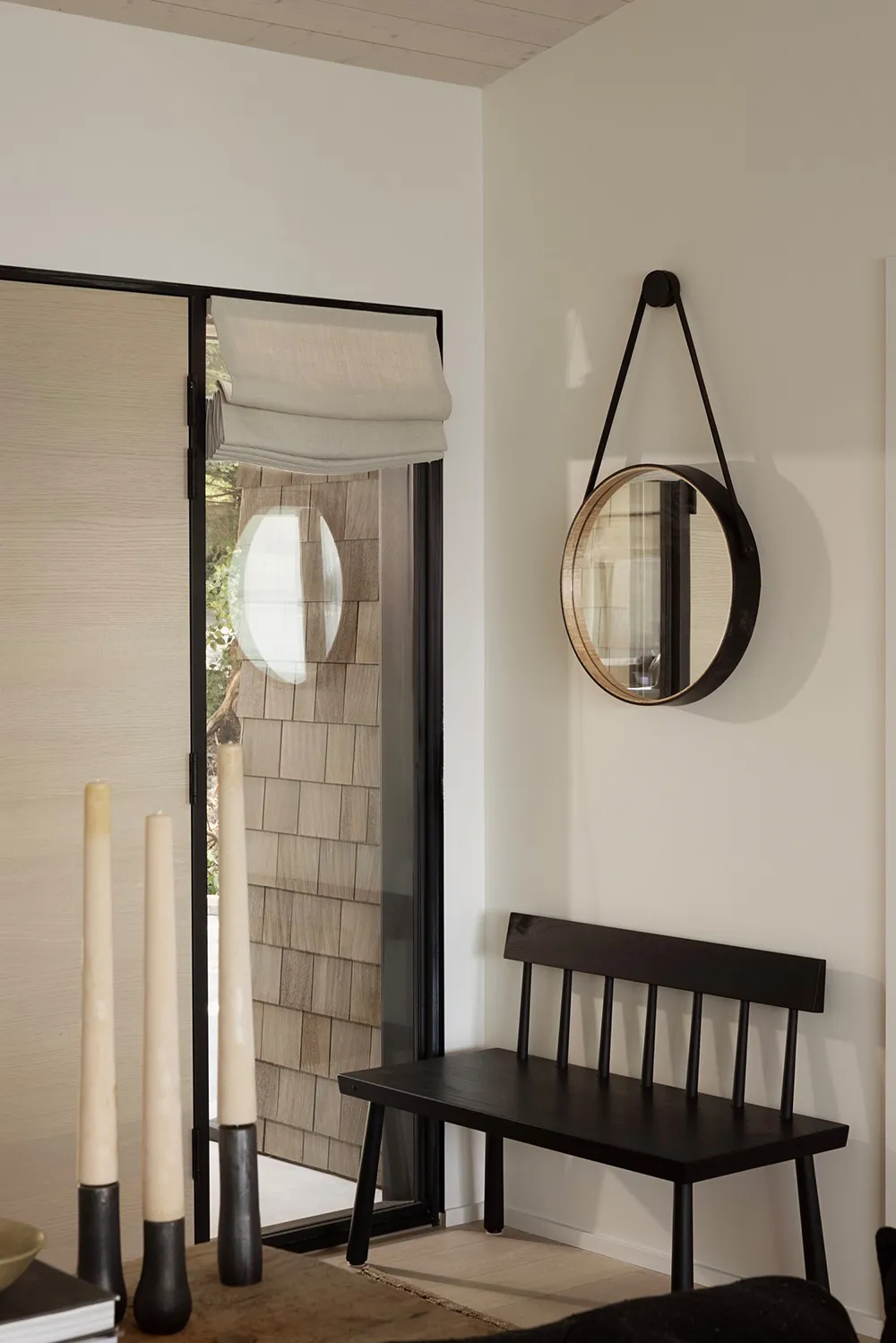 Diseño relajante de interior en la costa del océano en California - Gallery image 23