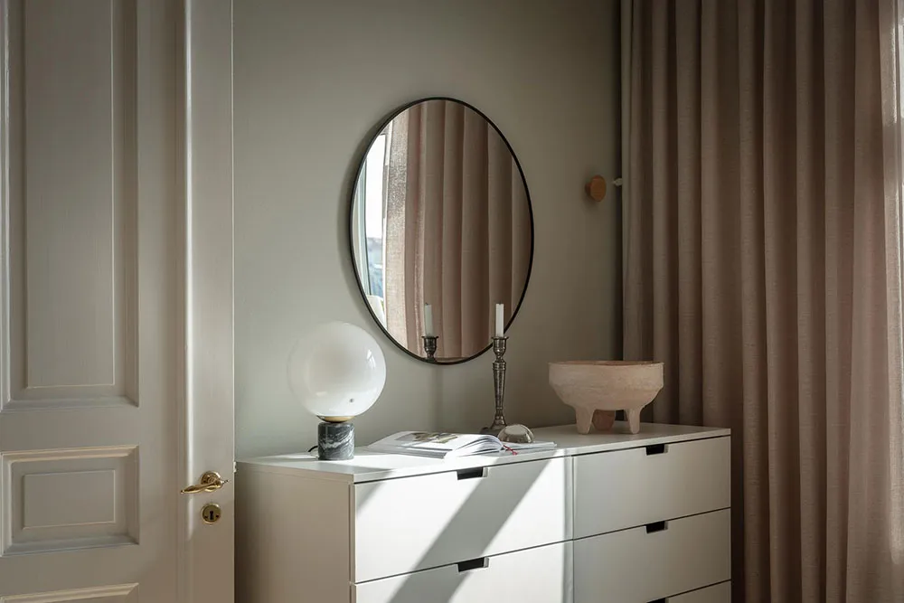 Тёплая и нежная квартира с камином в Швеции - Gallery image 11